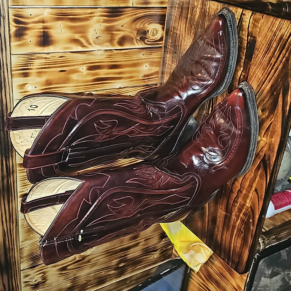 Sheplers Red-Brownish Cowboy Boots , Size 10